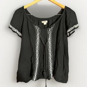 Mossimo Embroidered Boho Top L Black White Gauzy Tassels Peasant Festival Hippie